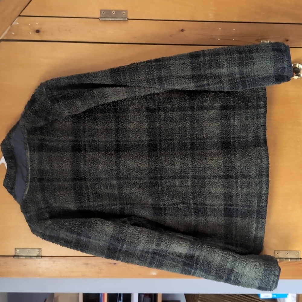 Eddie Bauer Green plaid sherpa - Picture 5 of 10